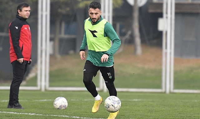 Bursaspor’da mesai başlıyor