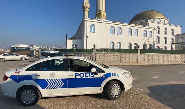 Cami çıkışı silahlı saldırı! 1 ölü