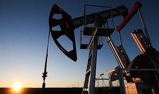 Cephe sakinleşti, petrol fiyatı düştü