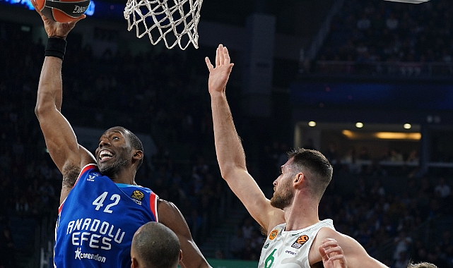 Efes'ten 19 sayılık fark