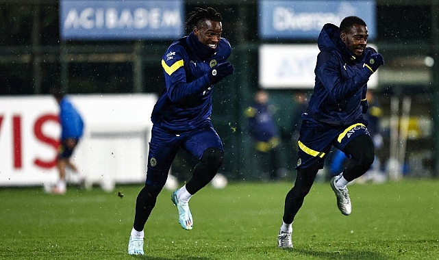 Fenerbahçe maç öncesi kampa girdi