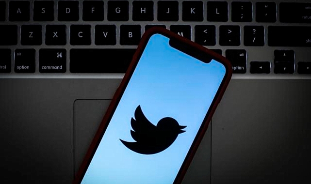 Gazetecilerin hesaplarını askıya alan Twitter'a yaptırım uyarısı