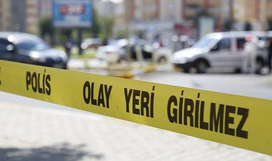 Genç kız marketin deposunda kendini astı!