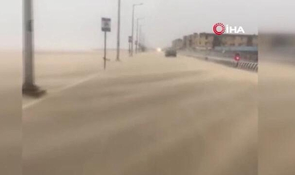 Hindistan'da kasırga: Çok sayıda ölü