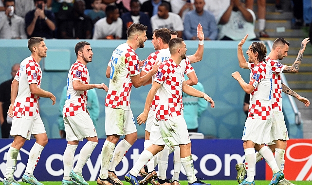 Hırvatistan, penaltılarla çeyrek finalde