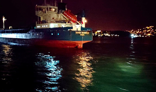 İstanbul Boğazı'nda iki gemi çarpıştı