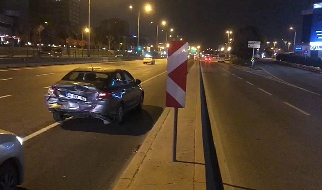 İstanbul'da trafik kazasında 2 araç çarpıştı