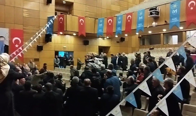 İYİ Parti Kongresi'nde gergin anlar yaşandı