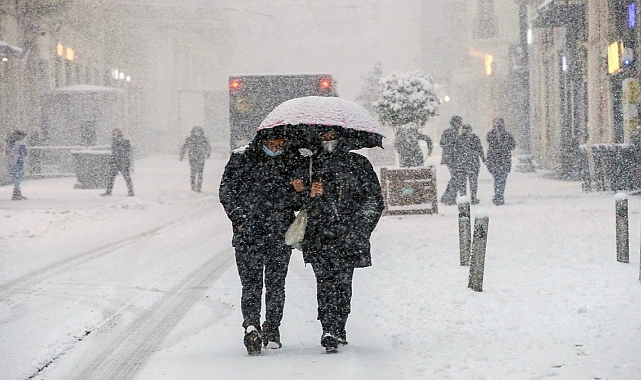 Meteoroloji'den uyarı: Lapa lapa kar geliyor
