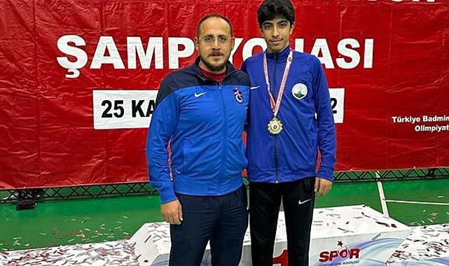 Osmangazili badmintoncudan altın madalya