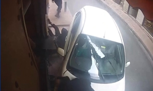 Oyuncu Ayten Soykök aracıyla yayaların arasına daldı