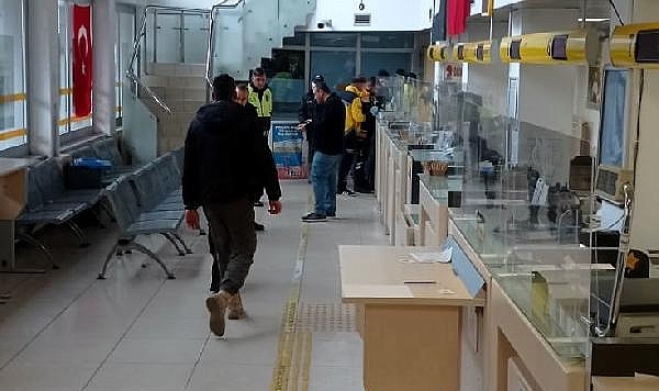 PTT şubesinde cinayet: Kargo şefi katledildi