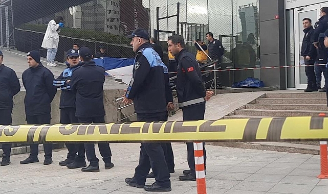 Staj gören genç kız, 20 metre yükseklikten yere çakıldı
