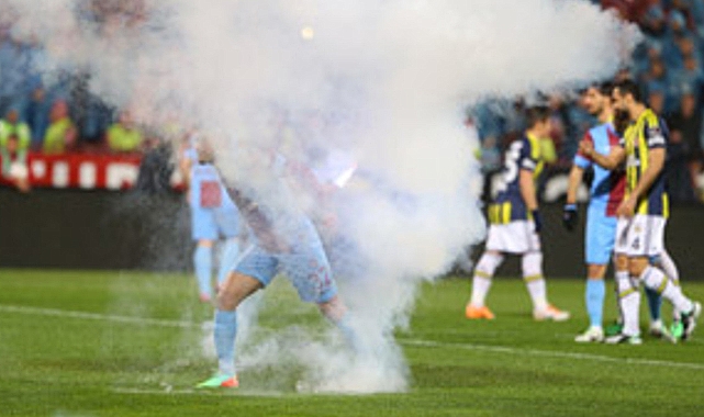 Trabzonspor ile Fenerbahçe karşı karşıya: Maç başladı!