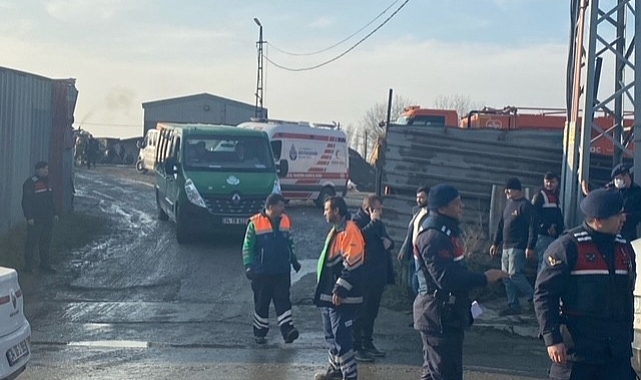 Yangında can veren işçinin cansız bedeni enkazın altından çıkarıldı