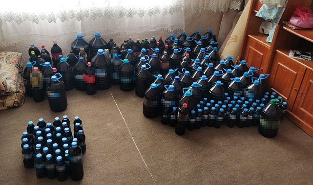 Yılbaşı öncesi tonlarca sahte alkol ele geçirildi