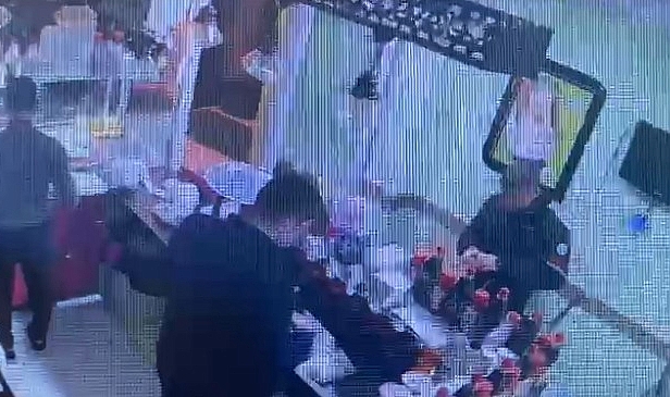 Zehir satan oğlunun canına kıydı
