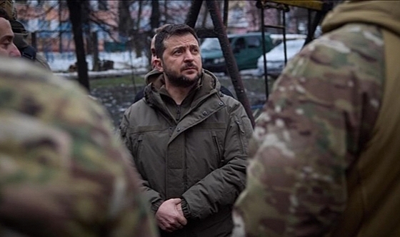 Zelenskiy, kritik kararı imzaladı