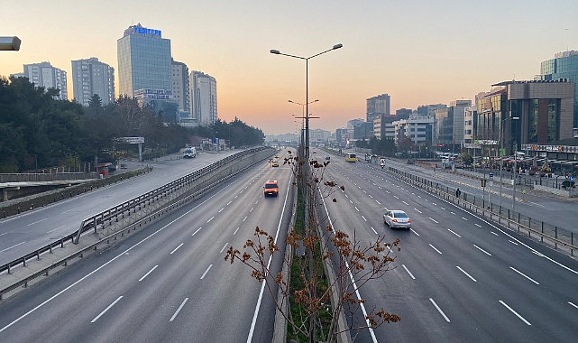 2023 yılının ilk gününde yollar bomboş