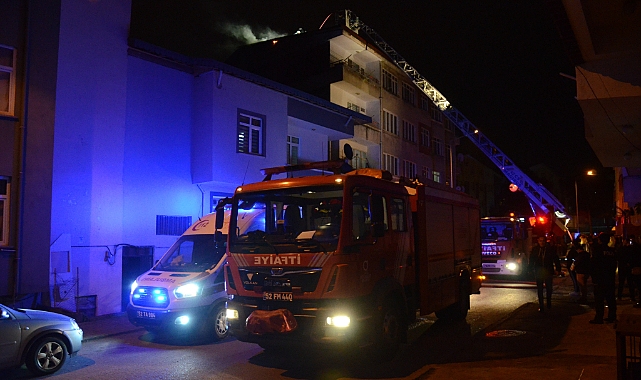 5 katlı binada korkutan yangın