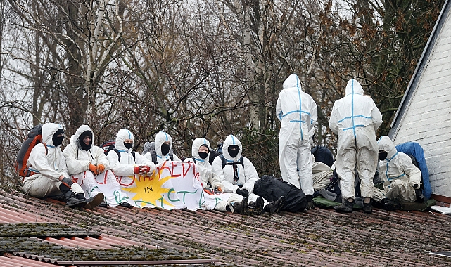 Almanya’da polis, Lützerath köyünü boşaltıyor