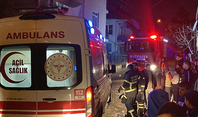 Ateşe yanıcı madde döktü, çocuklarıyla birlikte yaralandı