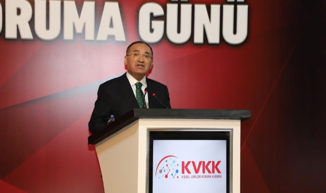 Bakan Bozdağ'dan Kur'an'ı Kerim'in yakılmasına sert tepki!