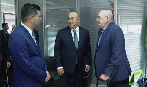 Bakan Çavuşoğlu Pele’nin cenaze törenine katıldı
