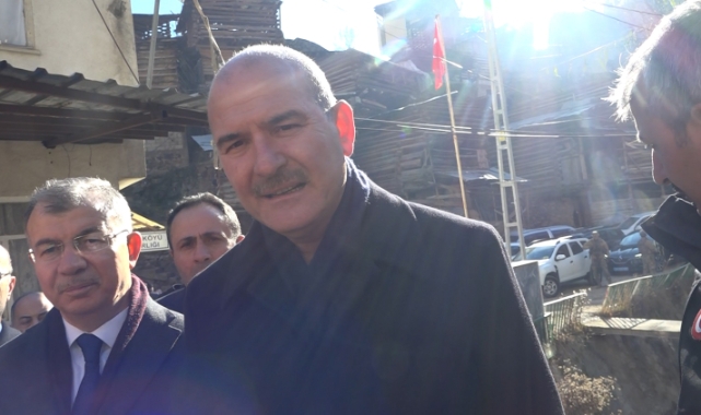 Bakan Soylu, afetzedeleri ziyaret etti