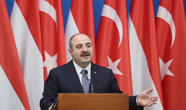 Bakan Varank: Alternatif ürünleri Türkiye’de üretiyoruz