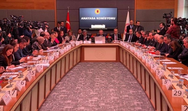 Başörtüsü teklifi kabul edildi!