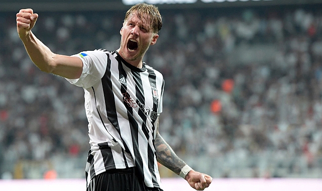 Beşiktaş'ın golcüsüne İngiliz kancası