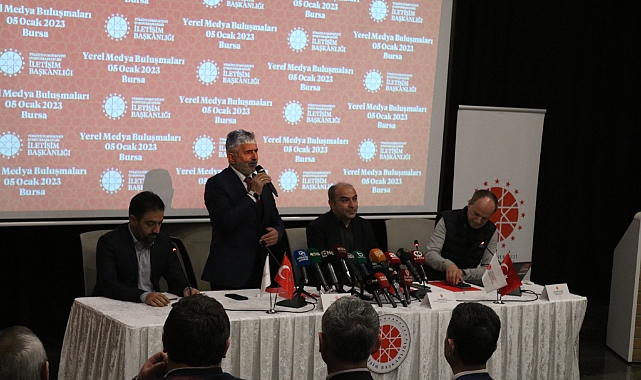 Bursa’da “Dezenformasyonla nasıl mücadele edilir?” paneli