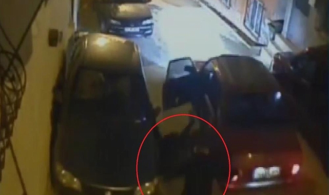 Bursa'da evinin camından atlayıp otomobilini hırsızın elinden kurtardı