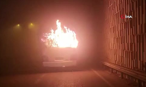 Bursa'da yolcu otobüsü alevlere teslim oldu