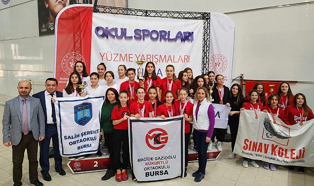 Bursa'daki yüzme şampiyonası sona erdi