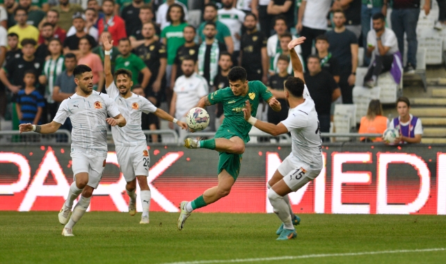 Bursaspor Batman'dan 3 puan ile döndü