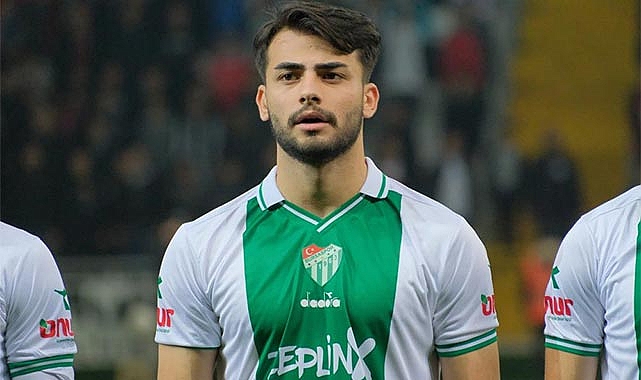 Bursaspor'un genç futbolcusundan sakatlık açıklaması
