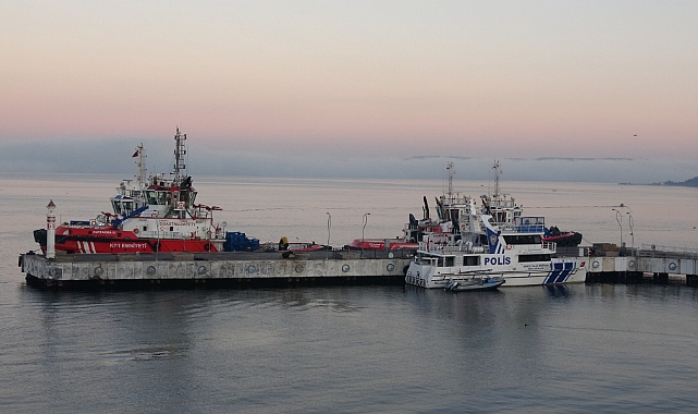 Çanakkale Boğazı transit gemi geçişlerine kapatıldı