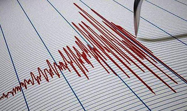 Ege Denizi'nde korkutan deprem