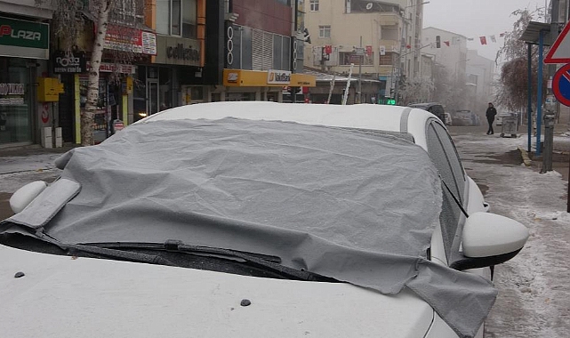 Eksi 21,6 derece ile Doğu Anadolu buz tuttu