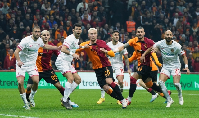 Galatasaray'ın bileği bükülmüyor