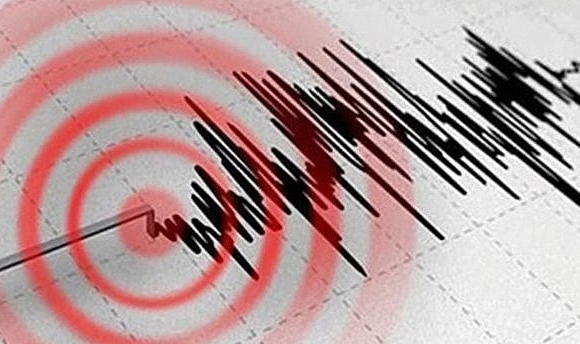 Girit Adası'nda şiddetli deprem