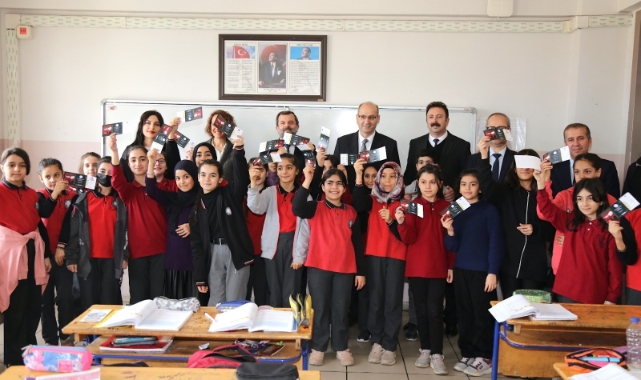 Gürsu'da atıklar çocuklardan, biletler başkandan