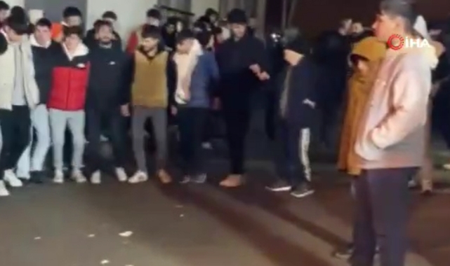 Halay çekenlerin arasına minibüsün daldı: Ölü ve yaralılar var
