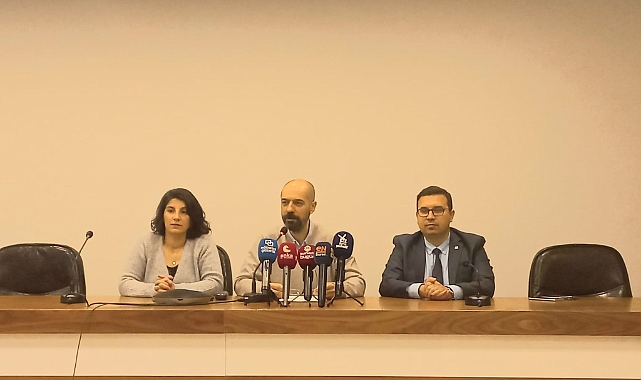 'Halk sağlığı ciddi tehdit altında' Aşı neden yok?