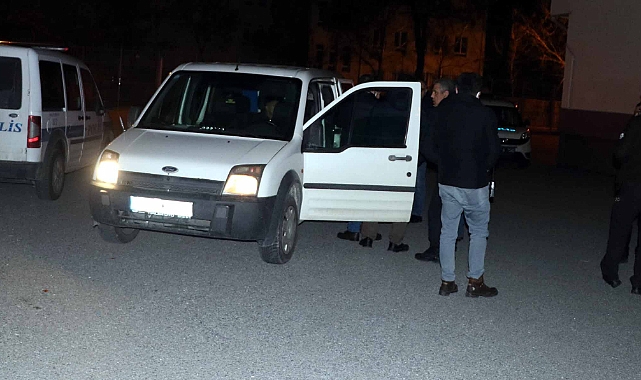 Husumetlisini bıçaklayan gence hapis!