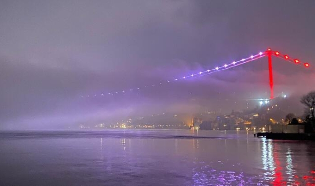 İstanbul Boğazı'nda gemi trafiği çift yönlü durduruldu