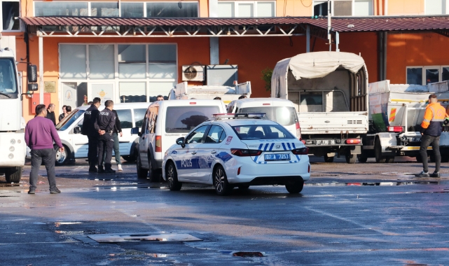 İşten atılan temizlik görevlisi, belediyeyi bastı