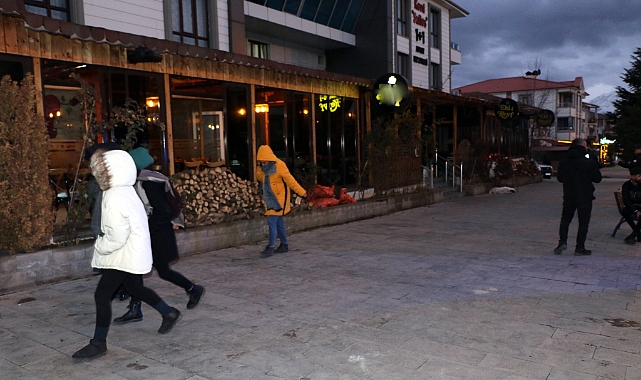 Kafede 5 kişi gazdan zehirlendi